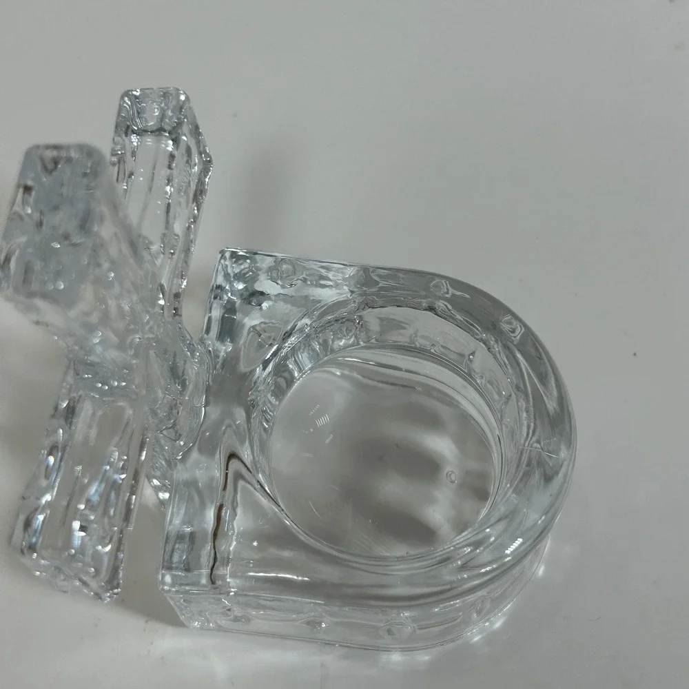 Unbranded clear glass